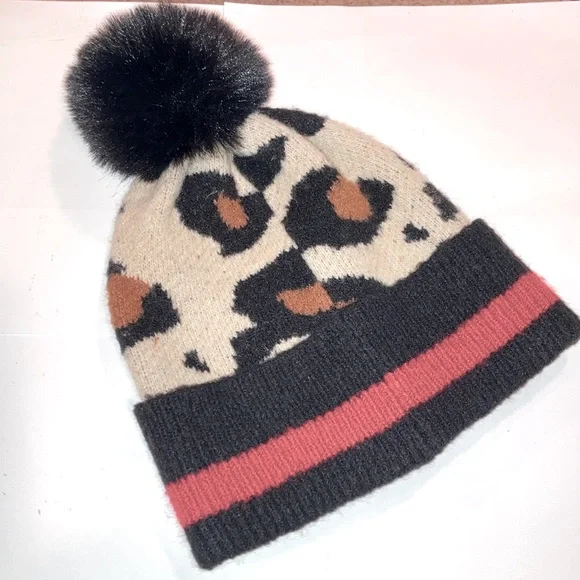 Leopard Print Wool Beanie with Pom Pom - Black and Red - Picture 5 of 5